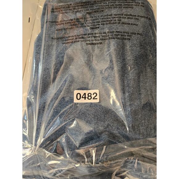 Wrangler Men’s Size‎ 42 Relaxed Fit Denim Shorts Medium wash - Picture 7 of 7